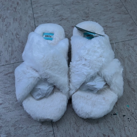 Sandals - Picture 2 of 4